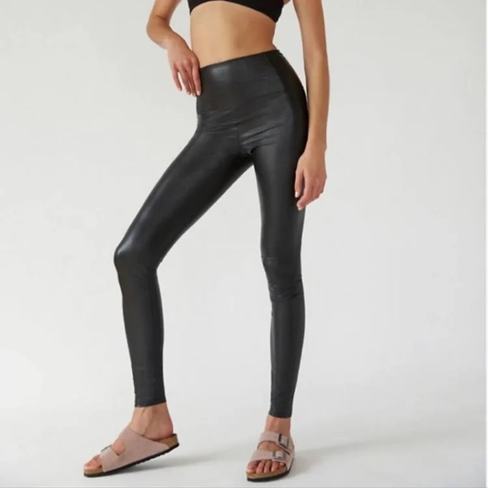 Wilfred Free Faux Leather Leggings